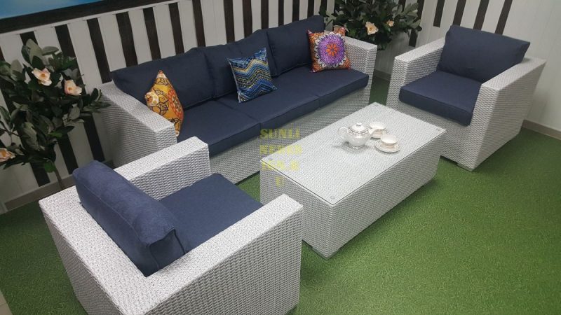 Mebel-iz-iskusstvennogo-rotanga-Eldorado-whitblue