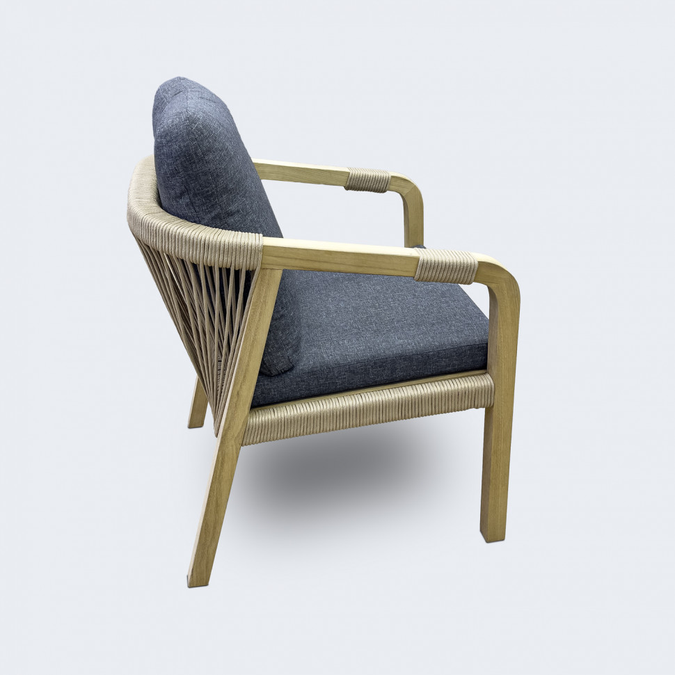 Leonoren_Stool2